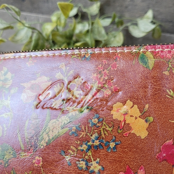 Patricia Nash Slim St Croce Tan Prairie Rose Wristlet Clutch - Picture 3 of 12